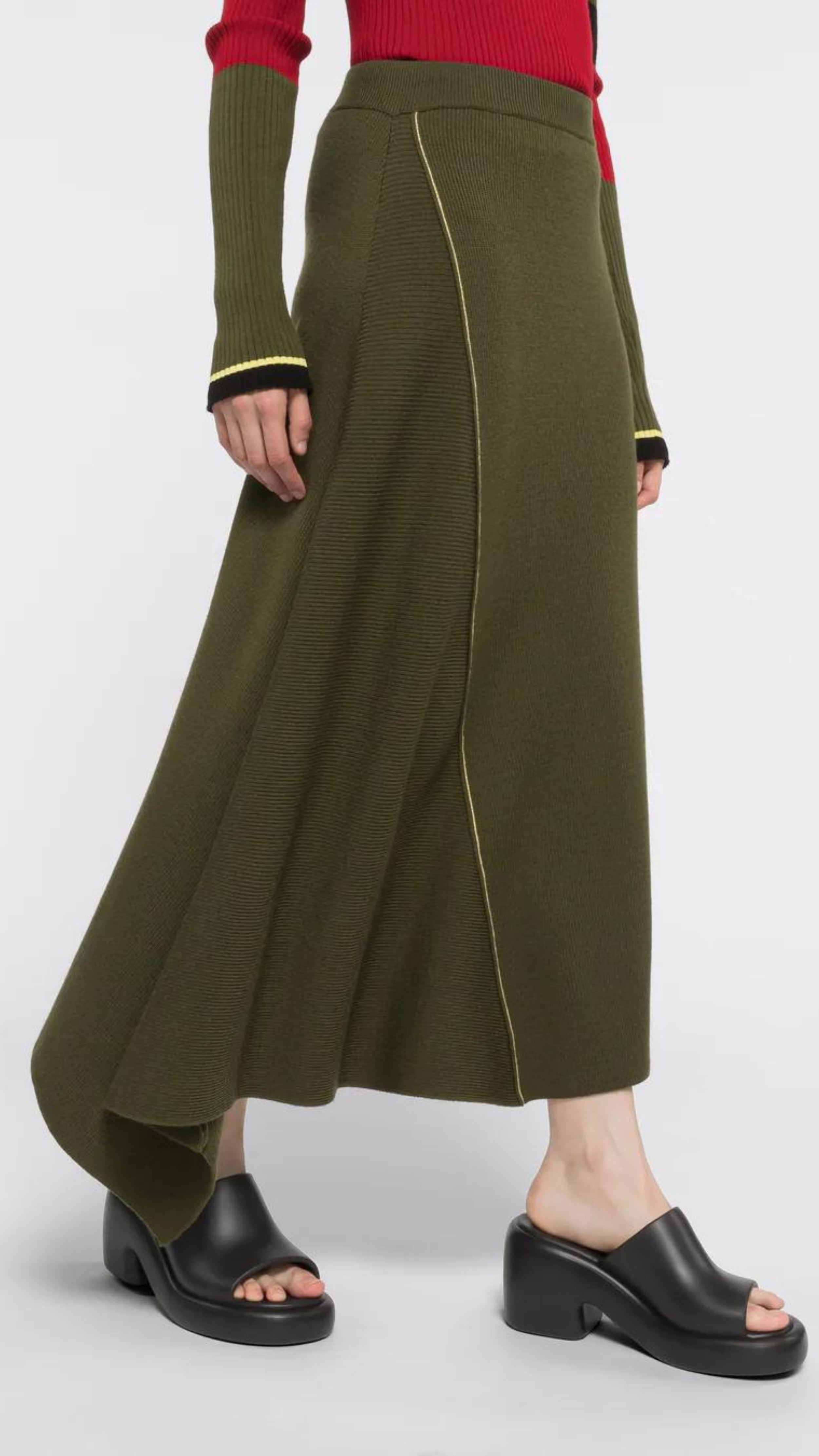 AZ Factory Colville Molly Molloy Lucinda Chambers, Ribbed Midi Skirt Constructed from a ribbed knit material, this skirt features an asymmetrical midi length, with a yellow line across the front, close up front.