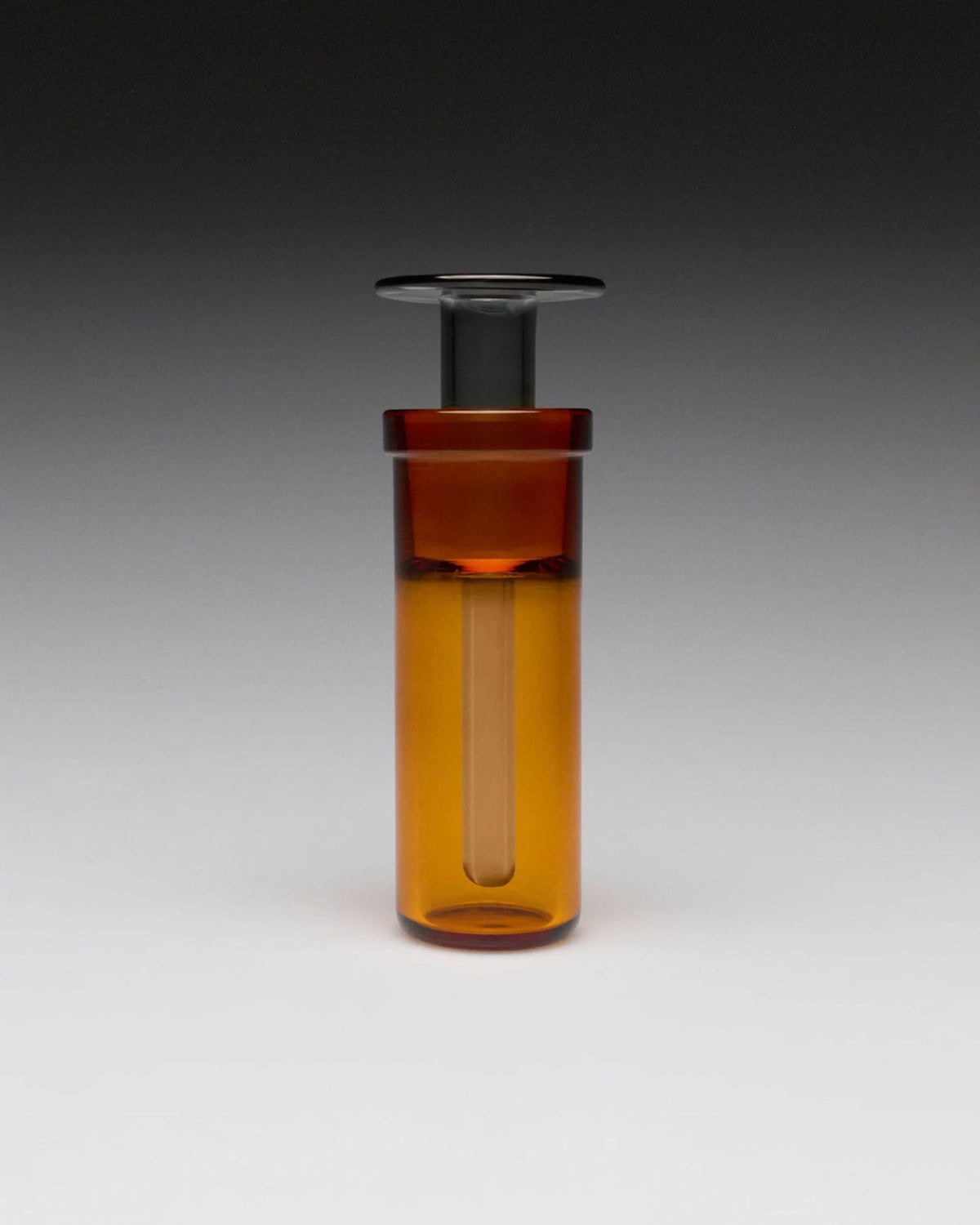 ARPA Fosforo 03 Eau de Parfum in a hand-blown amber glass bottle with dark glass pipette