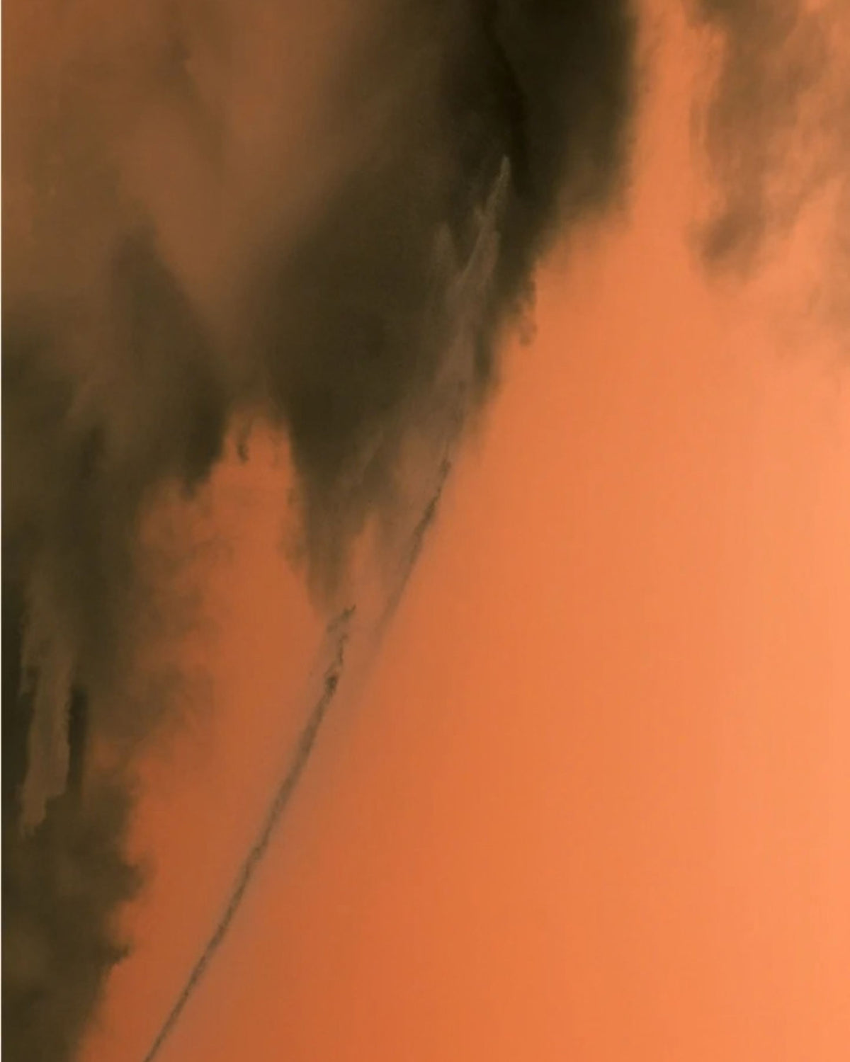 Abstract orange and green artwork from the ARPA Fosforo 03 fragrance campaign