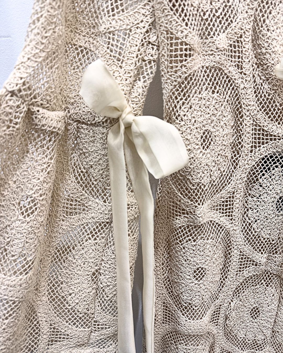 Beatriz de la Cámara Beige Crochet Maxi Dress gathered puff sleeve detail, Experience 27