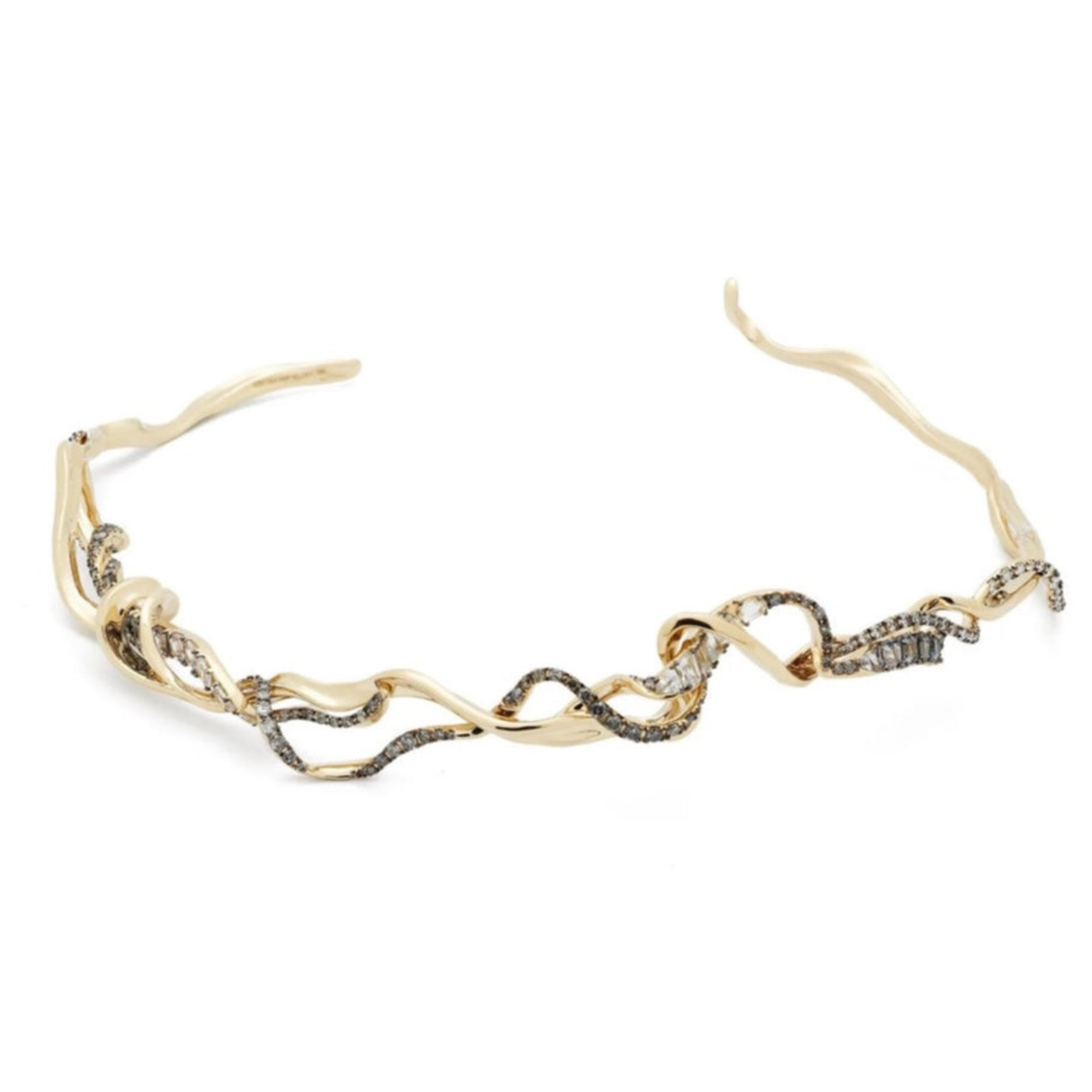 Bibi van der Velden Diamond Smoke Fume Choker. Fitted sold 18K gold choker style necklace with intertwining white diamonds, grey diamonds and spinels. Product photo shown from the front.