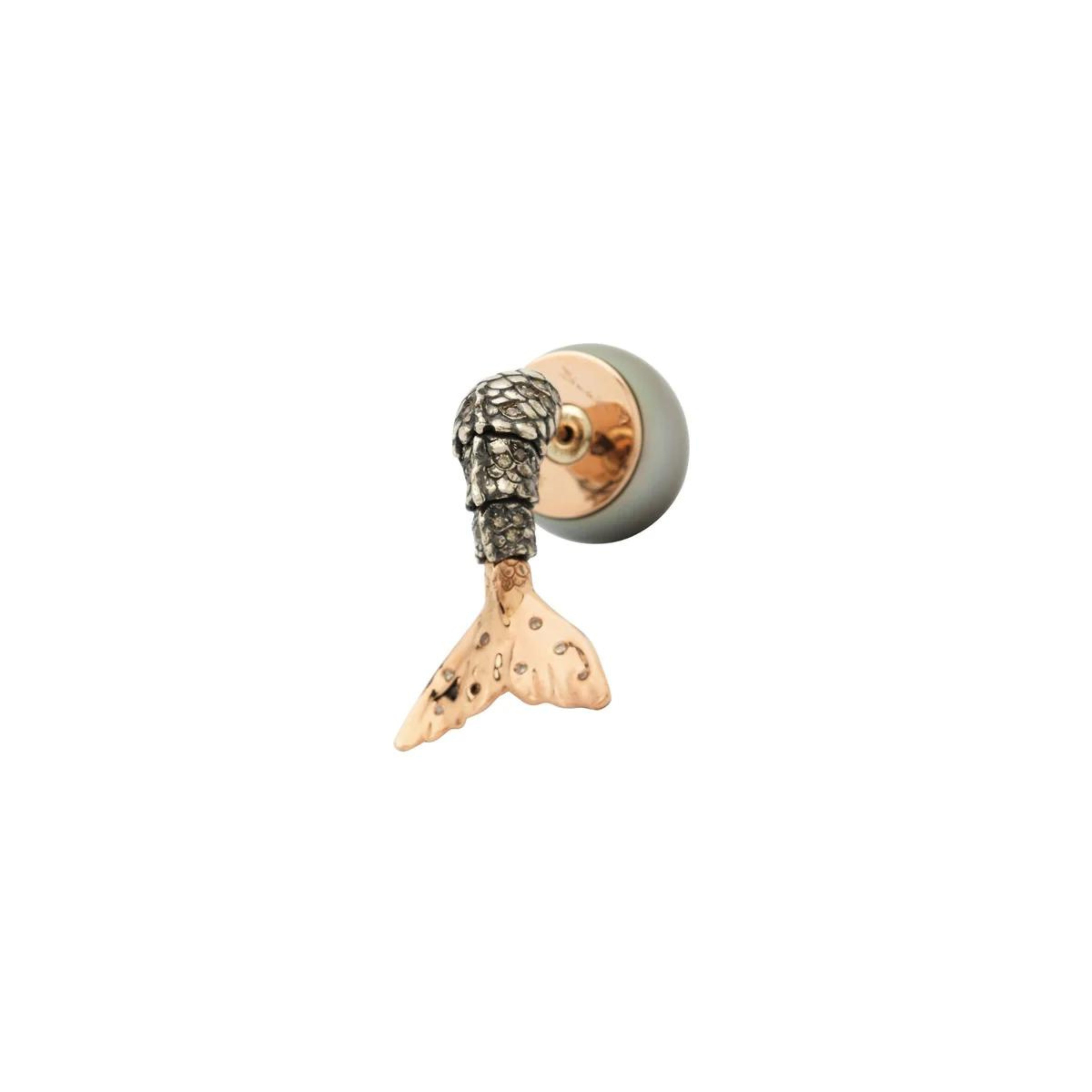 Bibi van der Velden Mermaid Pearl Earring. Made in 18K rose gold and sterling silver with a deep blue pearl and brown diamonds. Featuring a moving mermaid's tail with moving scales and gold fin. Shown from the back.