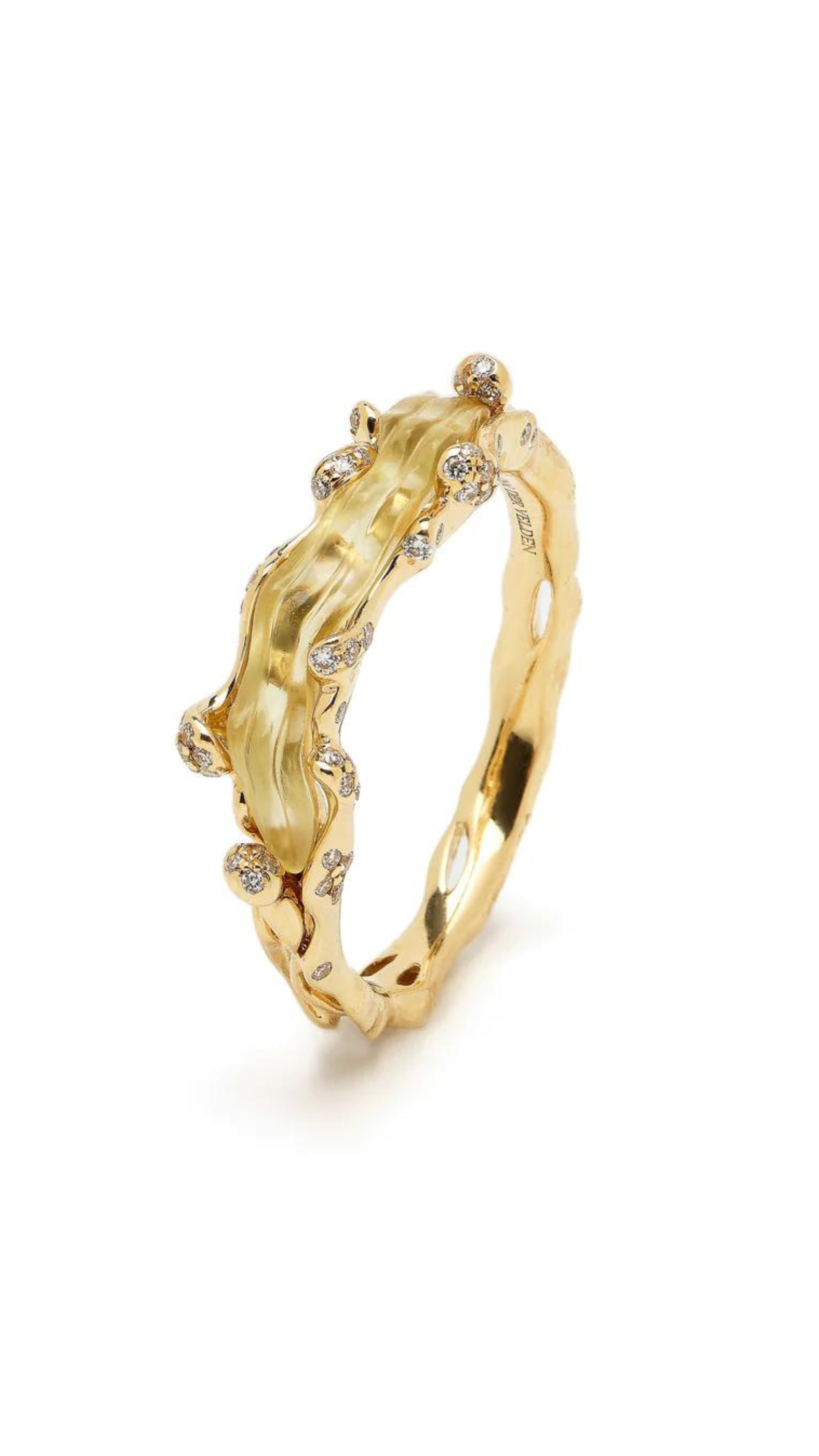 Bibi van der Velden, Olive Quartz Wave Stackable Ring. Organic wave shaped ring crafted in 18K gold with olive quartz inset and white diamonds. Shown from the side and front. 