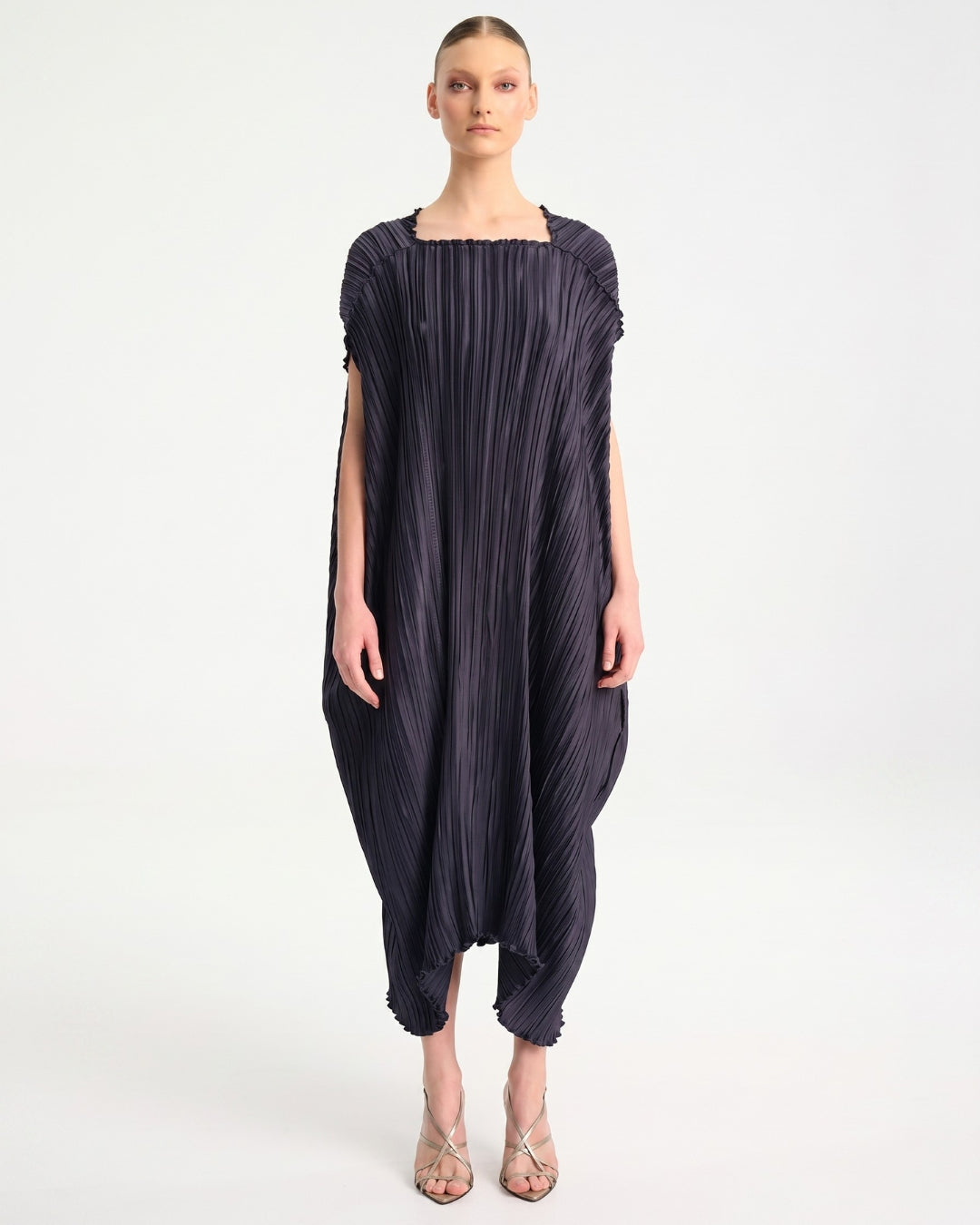 Daphne Valente Esthis Kaftan in Ink — front view showing square neckline and full silhouette

