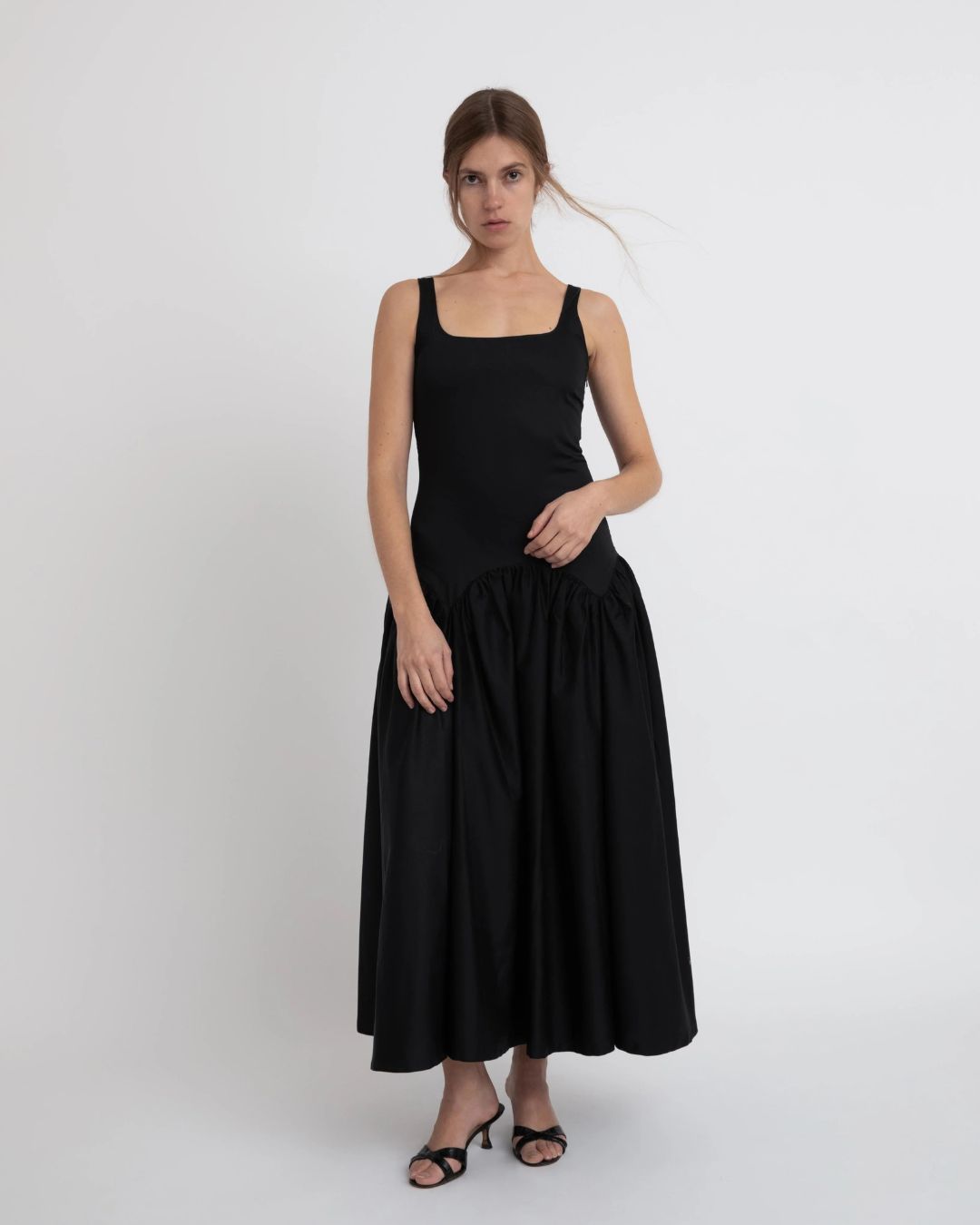 Marlies Grace Lea Dress worn on model full length front view, Experience 27