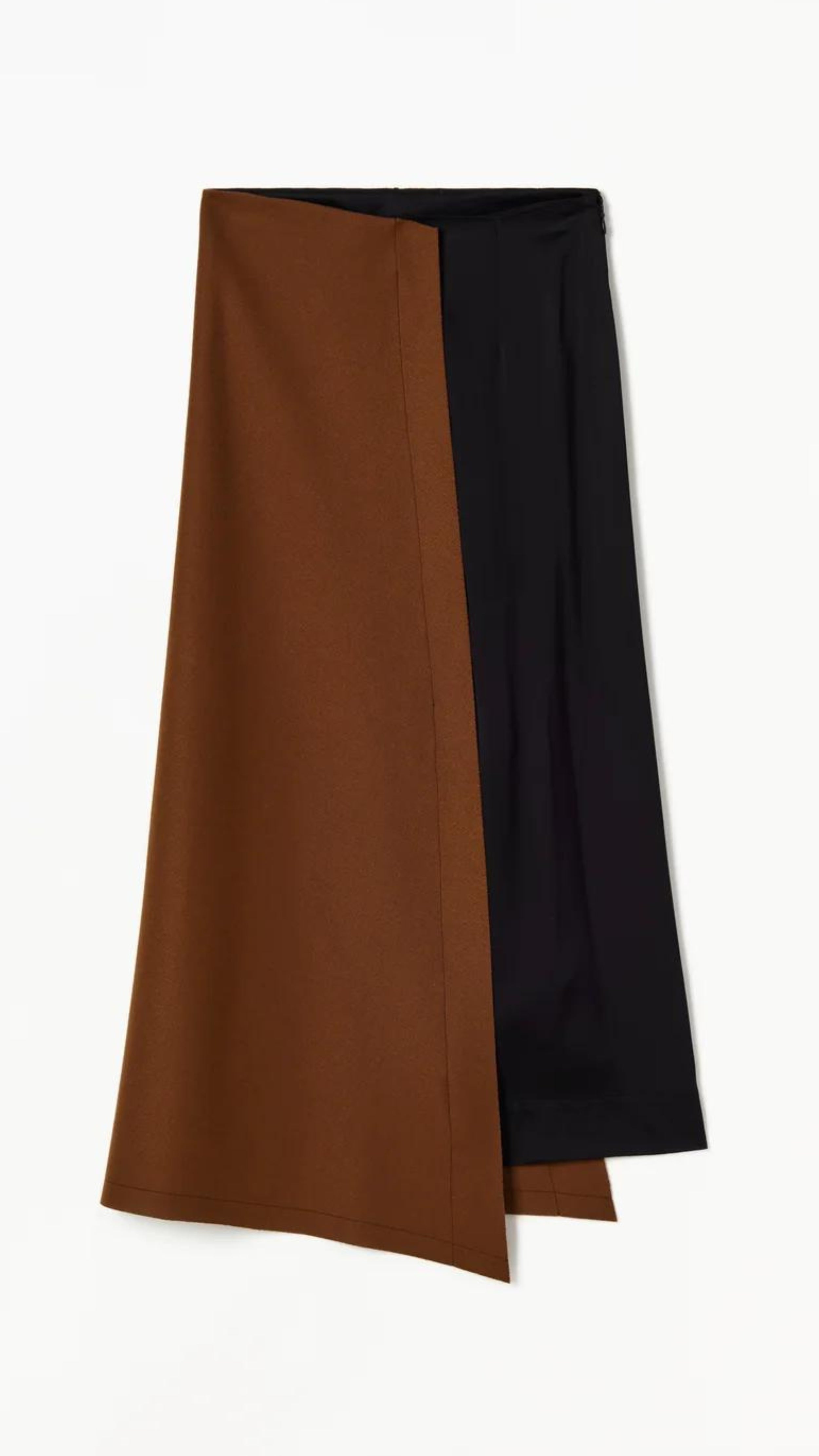 Plac C Contrast Midi Skirt. Paneled midi skirt in sofy brown chestnut wool and black satin. Modern and classic in shape and colors. Shown here from the front view.